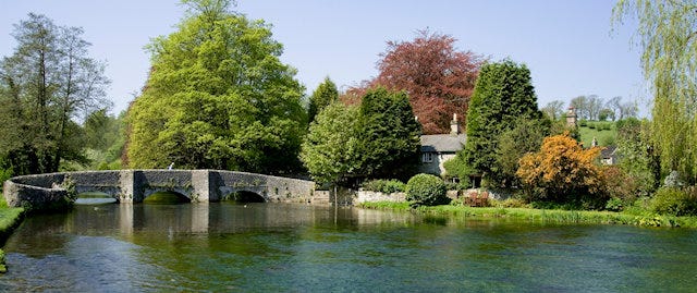 Bridge in the village Wye