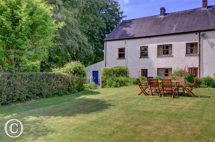 2 Stag is a four-bedroomed house with a large lawned garden