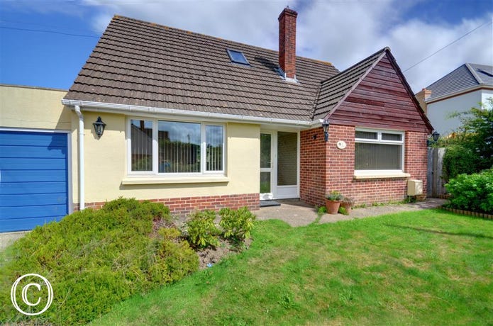 This popular detached property provides bright and cheerful accommodation on the outskirts of the market town of Barnstaple