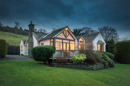 Dog friendly cottages lake district best sale short breaks