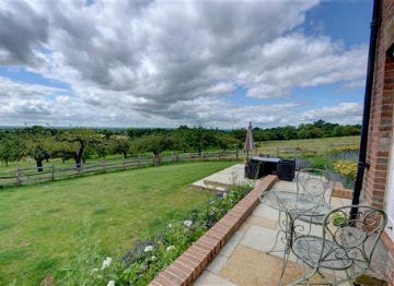 Parsonage Farm Cottages, East Sutton